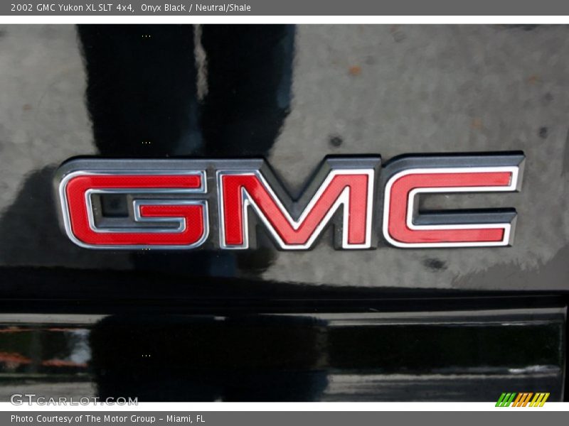 Onyx Black / Neutral/Shale 2002 GMC Yukon XL SLT 4x4