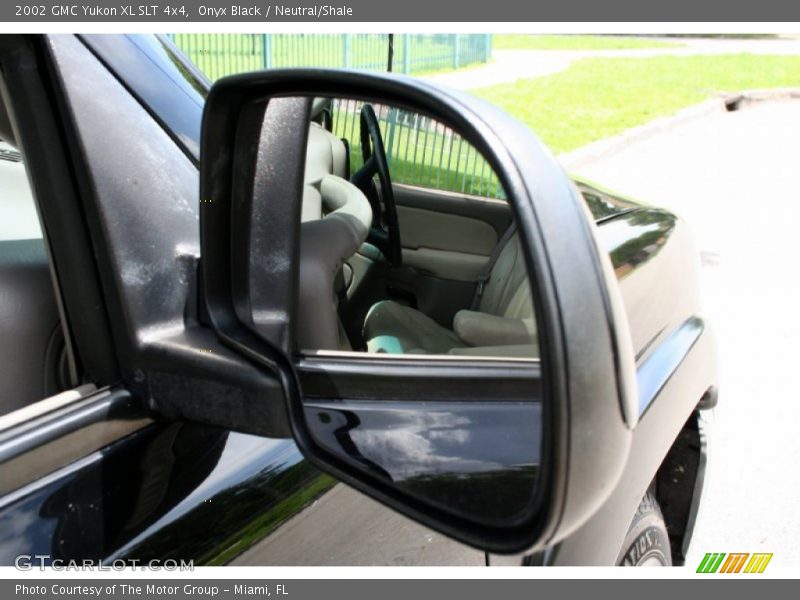 Onyx Black / Neutral/Shale 2002 GMC Yukon XL SLT 4x4