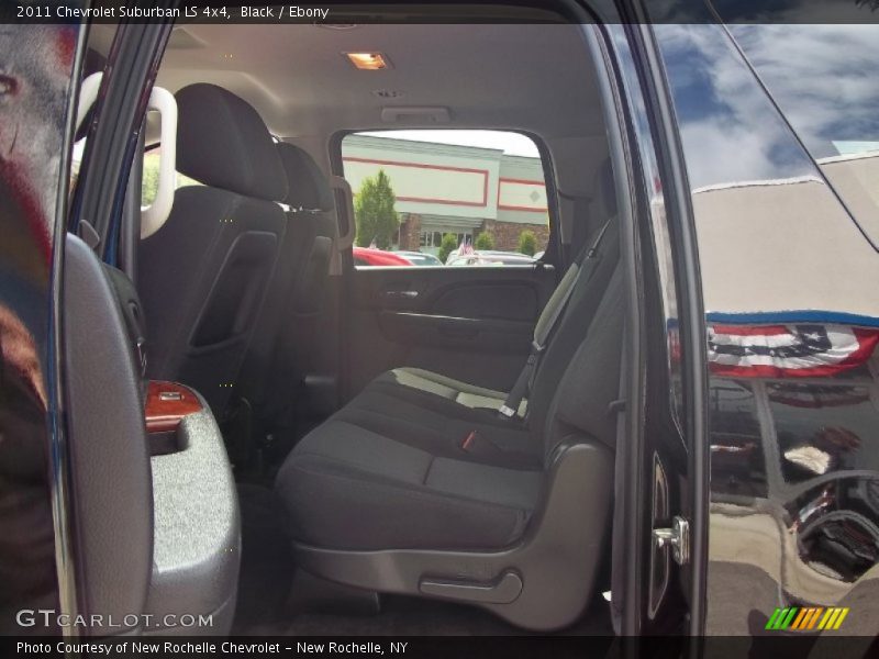 Black / Ebony 2011 Chevrolet Suburban LS 4x4
