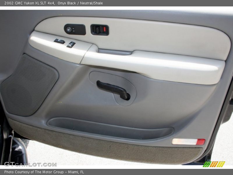 Onyx Black / Neutral/Shale 2002 GMC Yukon XL SLT 4x4