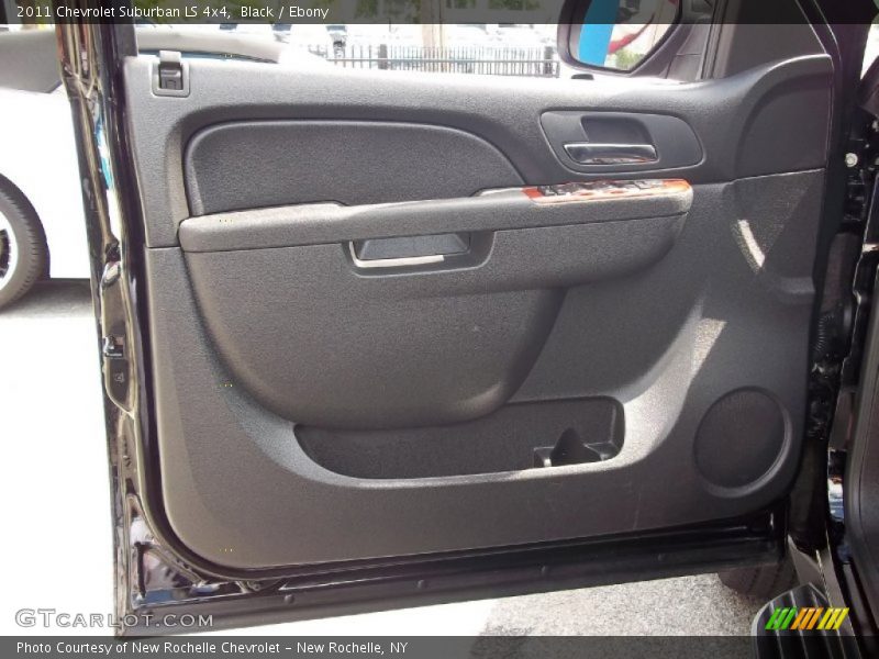 Black / Ebony 2011 Chevrolet Suburban LS 4x4