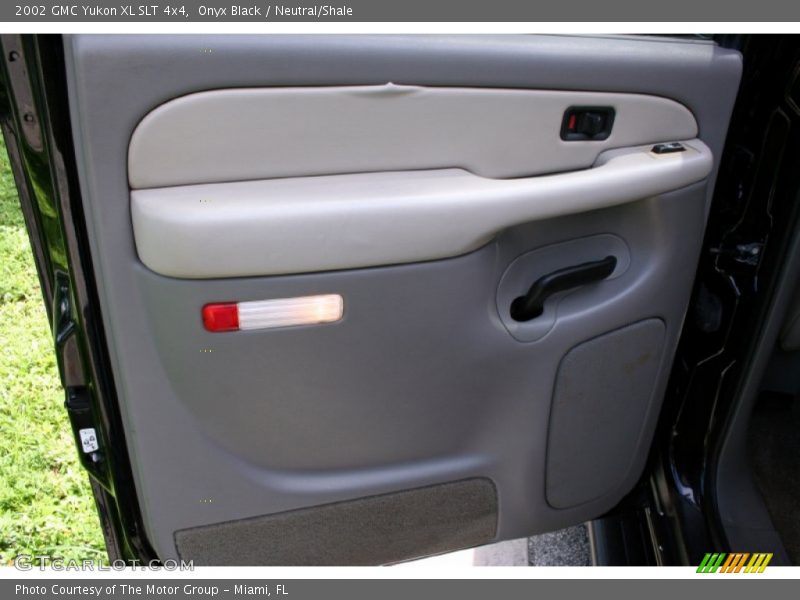 Onyx Black / Neutral/Shale 2002 GMC Yukon XL SLT 4x4