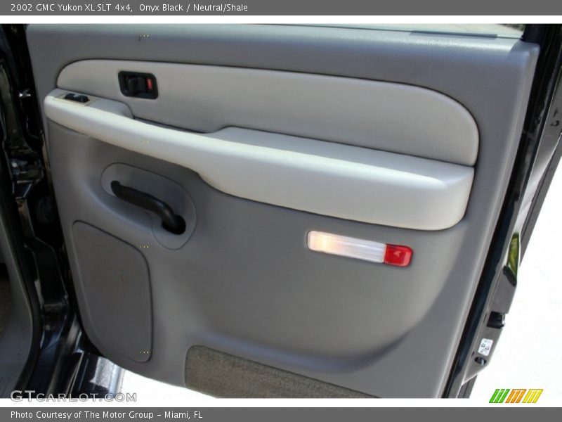 Onyx Black / Neutral/Shale 2002 GMC Yukon XL SLT 4x4