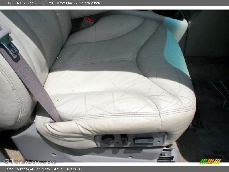 Onyx Black / Neutral/Shale 2002 GMC Yukon XL SLT 4x4