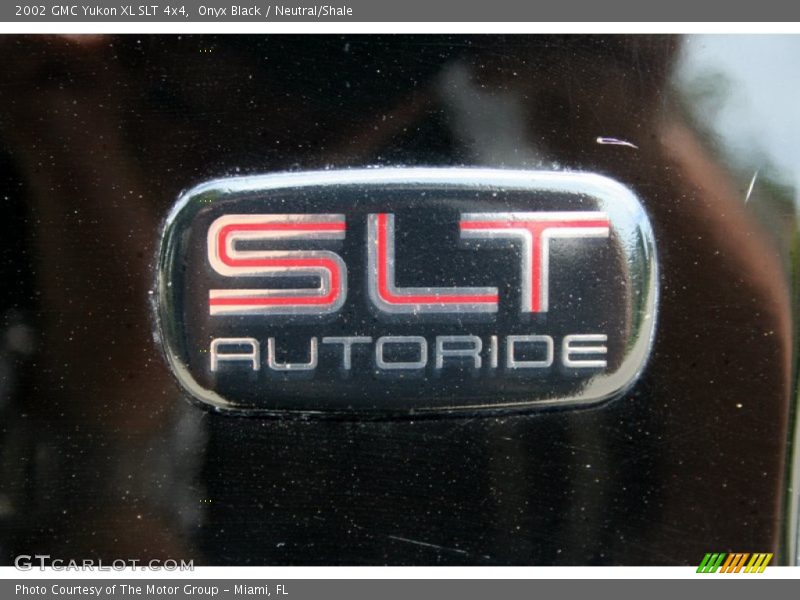 Onyx Black / Neutral/Shale 2002 GMC Yukon XL SLT 4x4