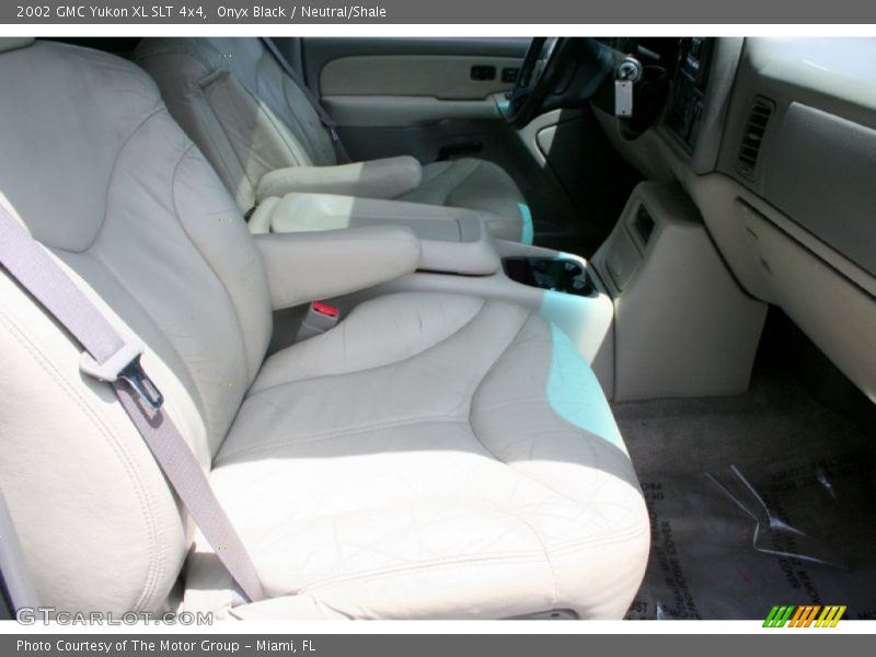 Onyx Black / Neutral/Shale 2002 GMC Yukon XL SLT 4x4