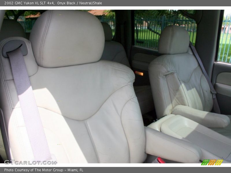Onyx Black / Neutral/Shale 2002 GMC Yukon XL SLT 4x4