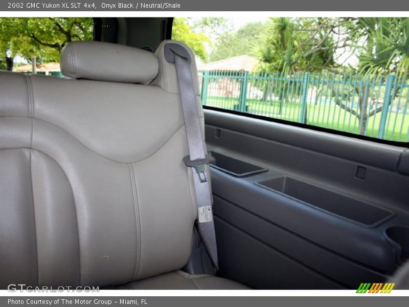 Onyx Black / Neutral/Shale 2002 GMC Yukon XL SLT 4x4