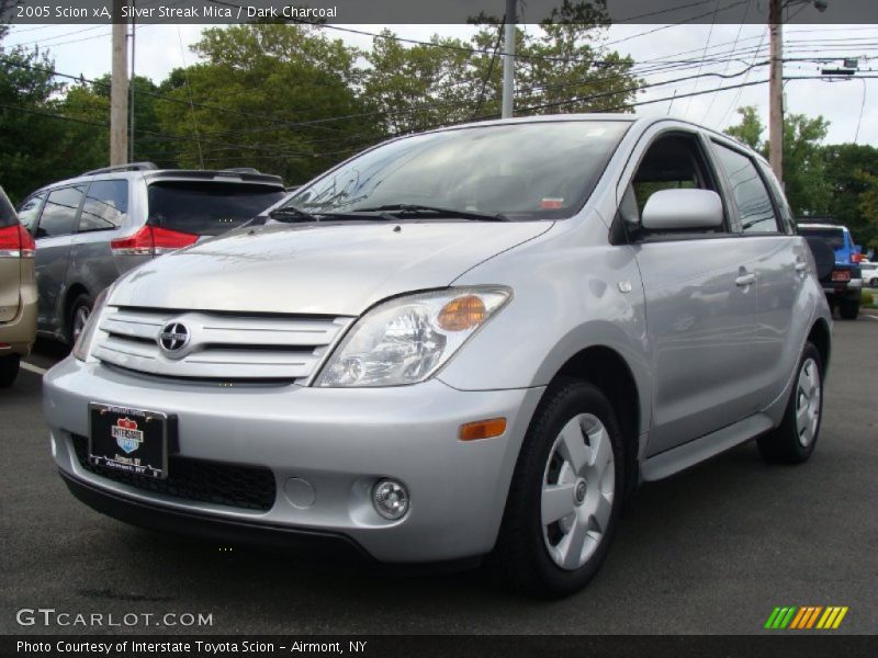 Silver Streak Mica / Dark Charcoal 2005 Scion xA