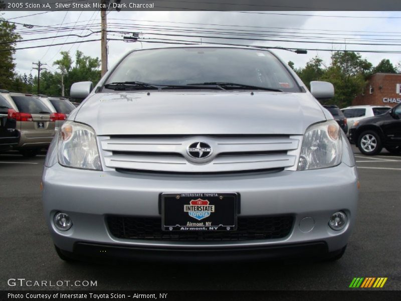 Silver Streak Mica / Dark Charcoal 2005 Scion xA