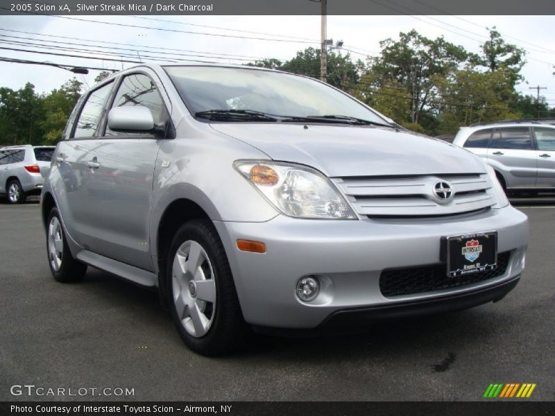 Silver Streak Mica / Dark Charcoal 2005 Scion xA