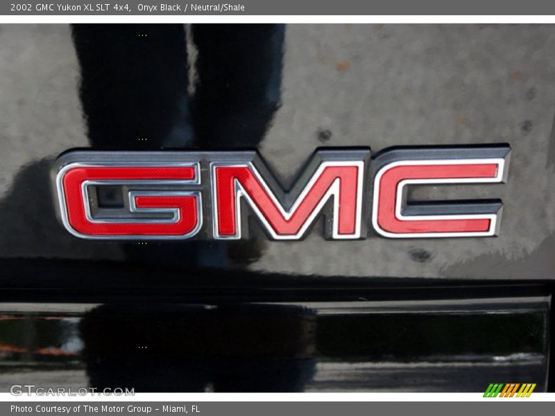 Onyx Black / Neutral/Shale 2002 GMC Yukon XL SLT 4x4