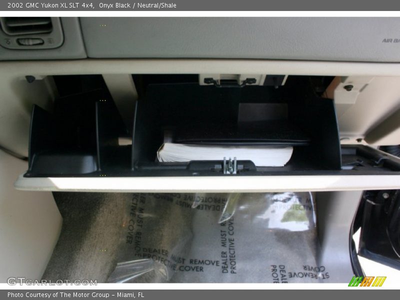 Onyx Black / Neutral/Shale 2002 GMC Yukon XL SLT 4x4
