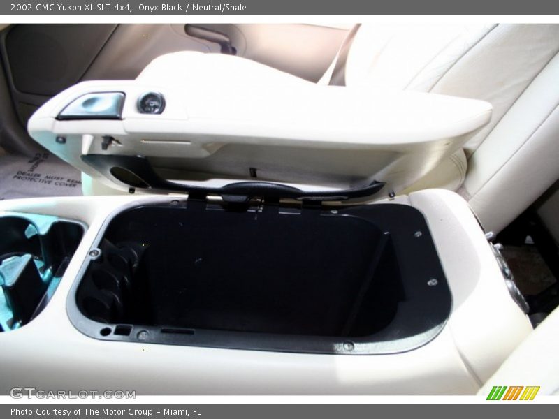 Onyx Black / Neutral/Shale 2002 GMC Yukon XL SLT 4x4