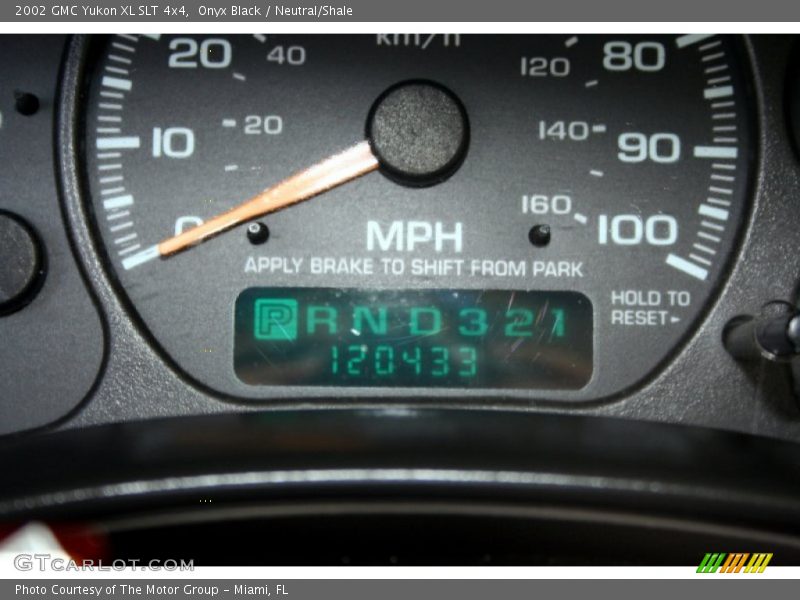 Onyx Black / Neutral/Shale 2002 GMC Yukon XL SLT 4x4
