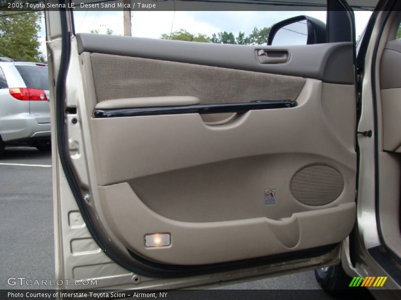 Desert Sand Mica / Taupe 2005 Toyota Sienna LE