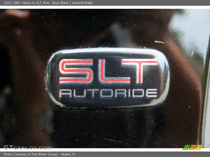 Onyx Black / Neutral/Shale 2002 GMC Yukon XL SLT 4x4