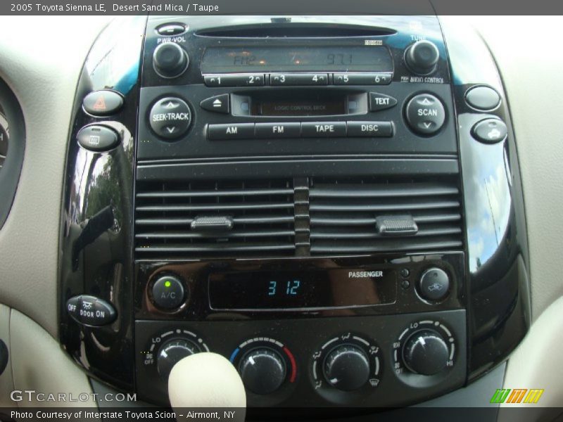 Desert Sand Mica / Taupe 2005 Toyota Sienna LE