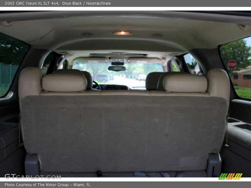 Onyx Black / Neutral/Shale 2002 GMC Yukon XL SLT 4x4