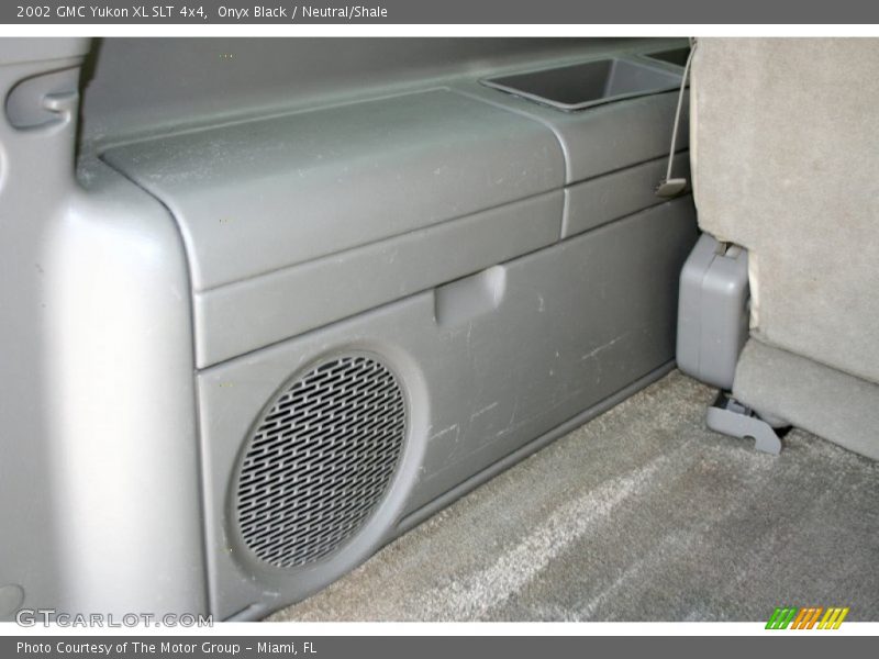 Onyx Black / Neutral/Shale 2002 GMC Yukon XL SLT 4x4
