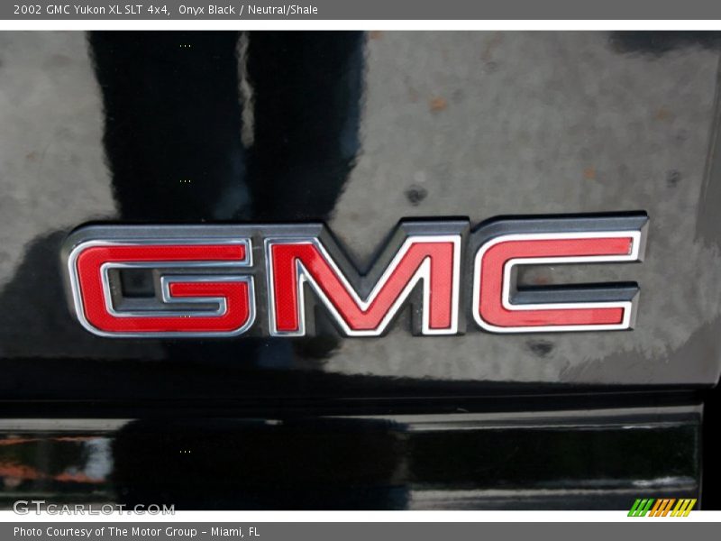 Onyx Black / Neutral/Shale 2002 GMC Yukon XL SLT 4x4