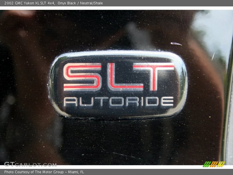 Onyx Black / Neutral/Shale 2002 GMC Yukon XL SLT 4x4