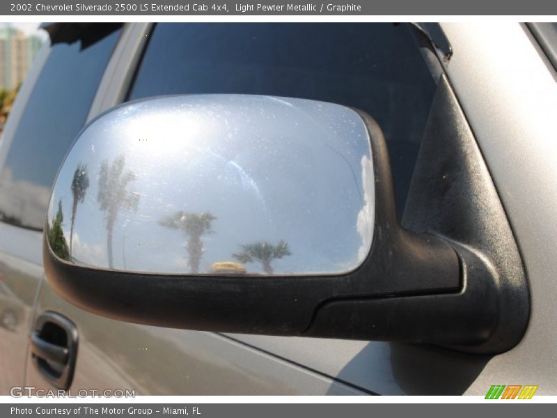 Light Pewter Metallic / Graphite 2002 Chevrolet Silverado 2500 LS Extended Cab 4x4
