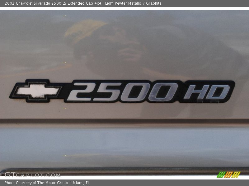 Light Pewter Metallic / Graphite 2002 Chevrolet Silverado 2500 LS Extended Cab 4x4