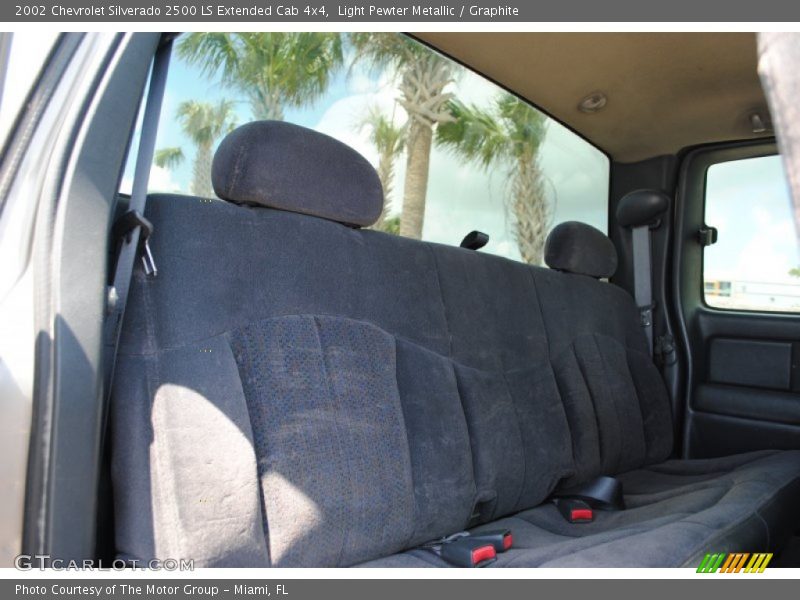 Light Pewter Metallic / Graphite 2002 Chevrolet Silverado 2500 LS Extended Cab 4x4