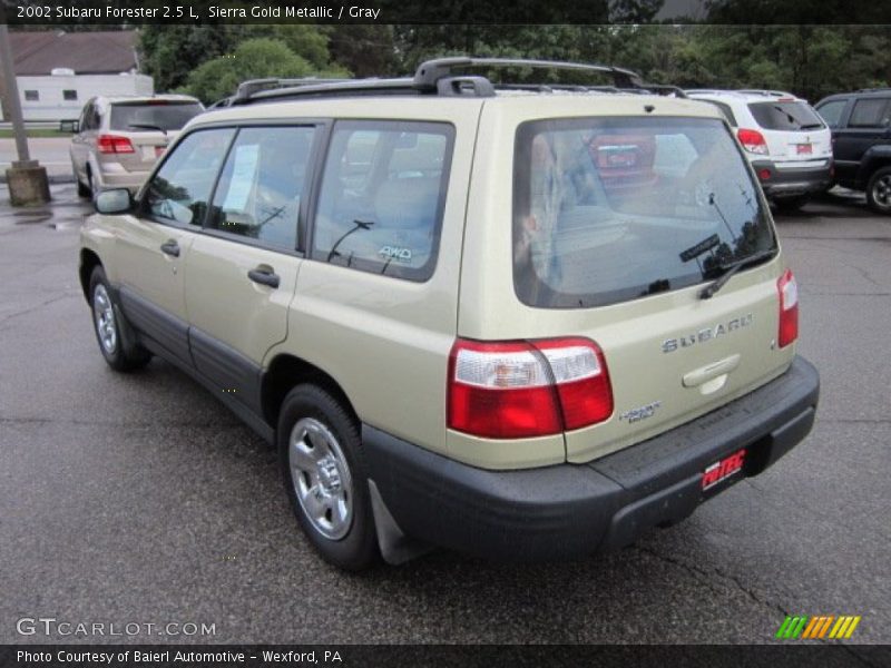 Sierra Gold Metallic / Gray 2002 Subaru Forester 2.5 L