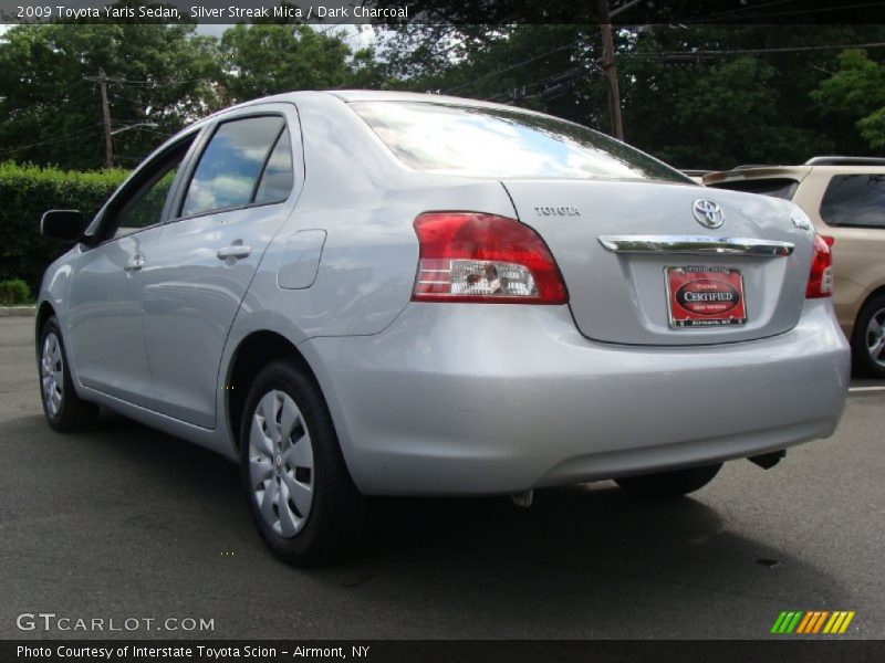 Silver Streak Mica / Dark Charcoal 2009 Toyota Yaris Sedan