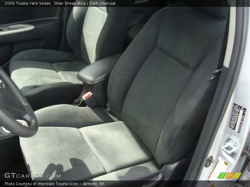 Silver Streak Mica / Dark Charcoal 2009 Toyota Yaris Sedan