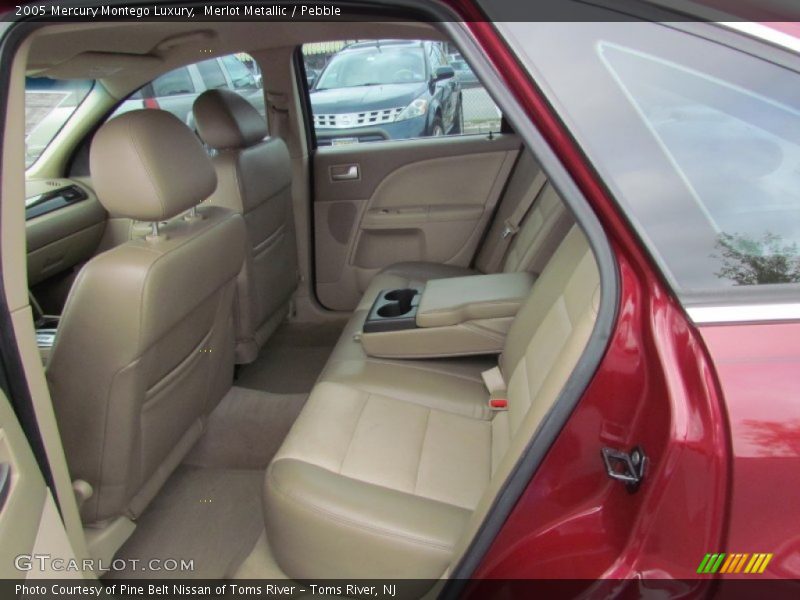 Merlot Metallic / Pebble 2005 Mercury Montego Luxury