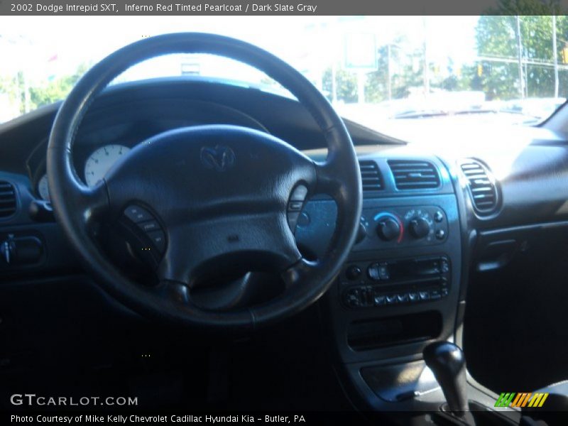 Inferno Red Tinted Pearlcoat / Dark Slate Gray 2002 Dodge Intrepid SXT