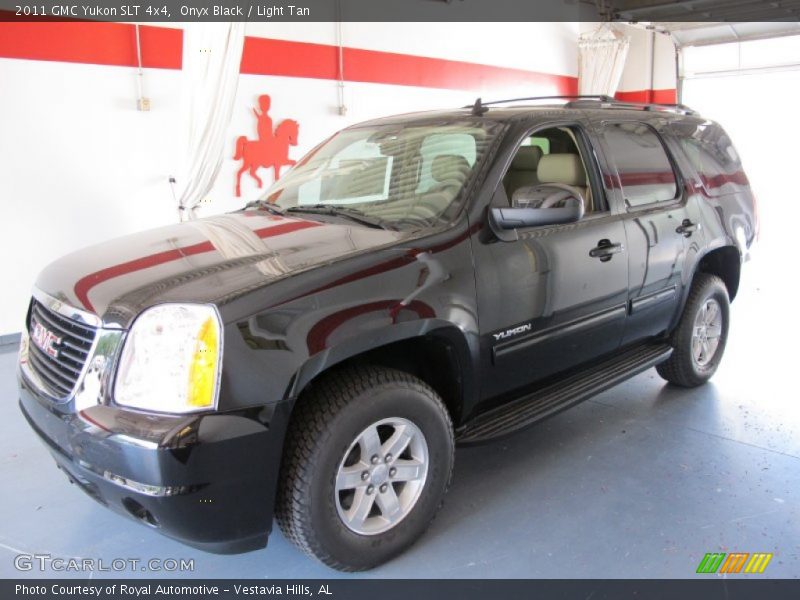 Onyx Black / Light Tan 2011 GMC Yukon SLT 4x4