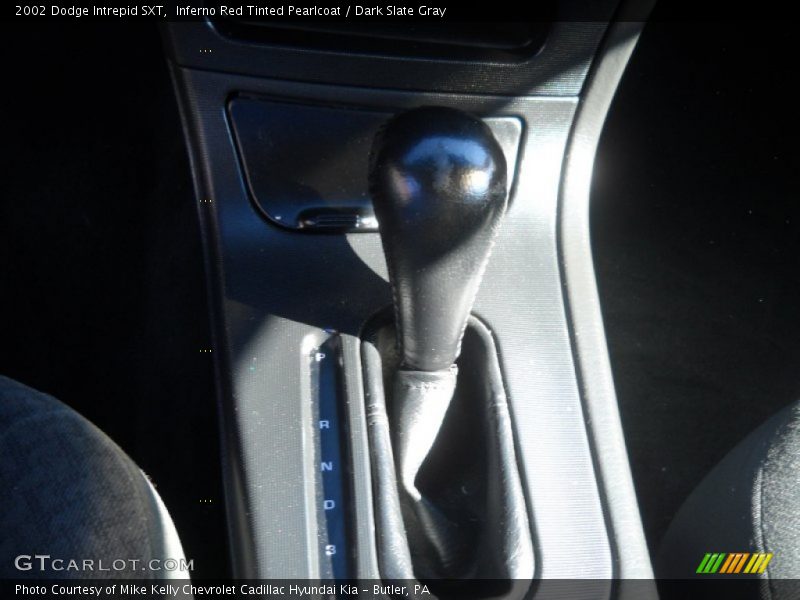 Inferno Red Tinted Pearlcoat / Dark Slate Gray 2002 Dodge Intrepid SXT