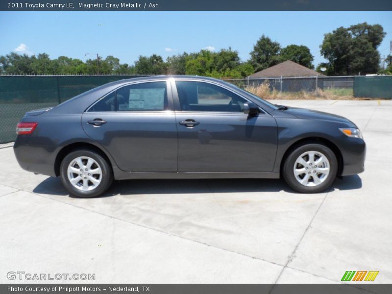 Magnetic Gray Metallic / Ash 2011 Toyota Camry LE