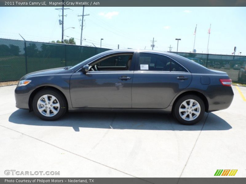 Magnetic Gray Metallic / Ash 2011 Toyota Camry LE