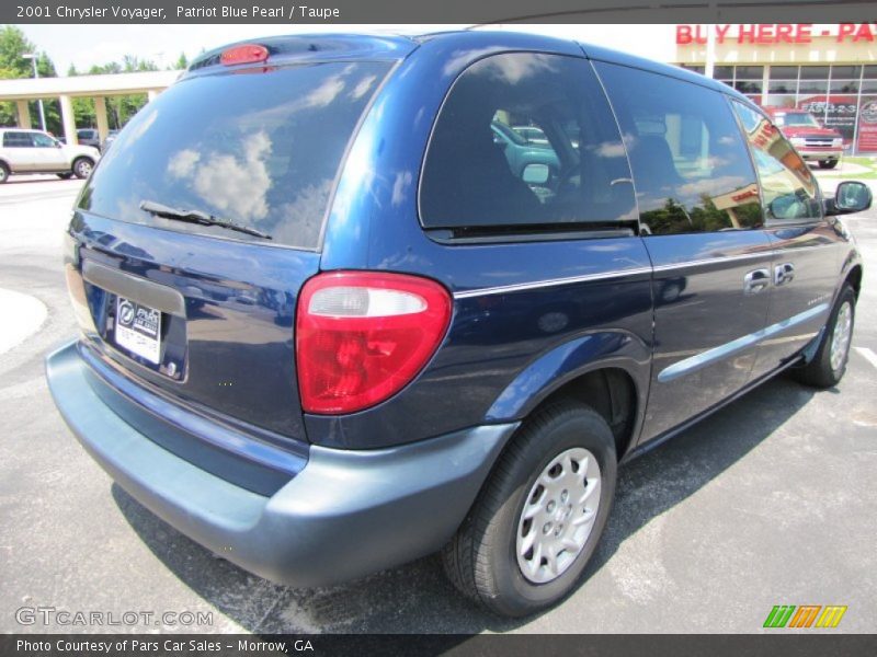 Patriot Blue Pearl / Taupe 2001 Chrysler Voyager