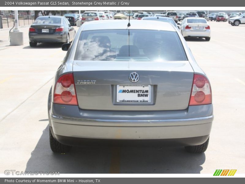 Stonehenge Grey Metallic / Grey 2004 Volkswagen Passat GLS Sedan