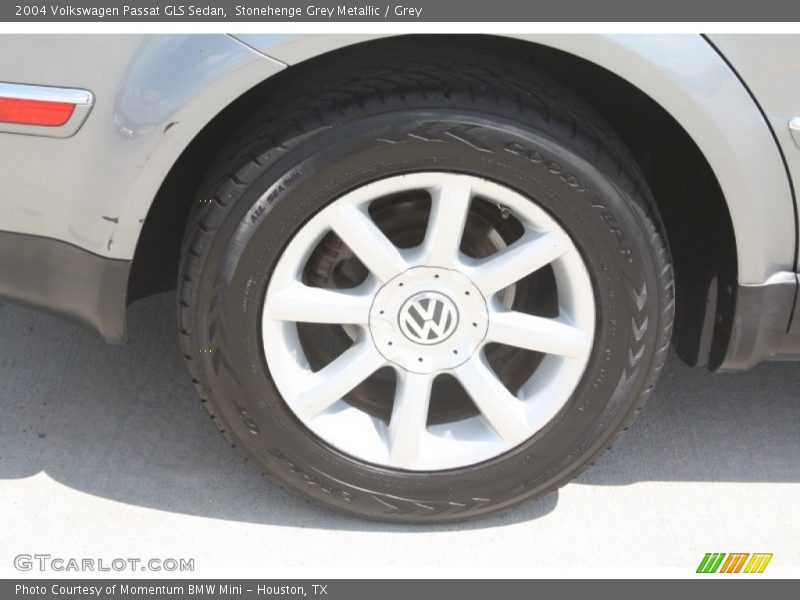 Stonehenge Grey Metallic / Grey 2004 Volkswagen Passat GLS Sedan