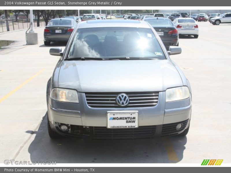 Stonehenge Grey Metallic / Grey 2004 Volkswagen Passat GLS Sedan