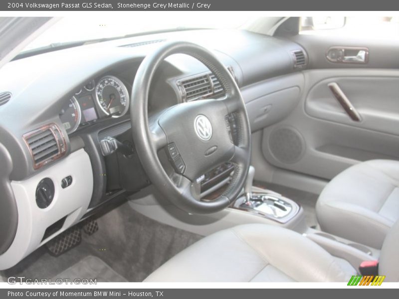 Stonehenge Grey Metallic / Grey 2004 Volkswagen Passat GLS Sedan