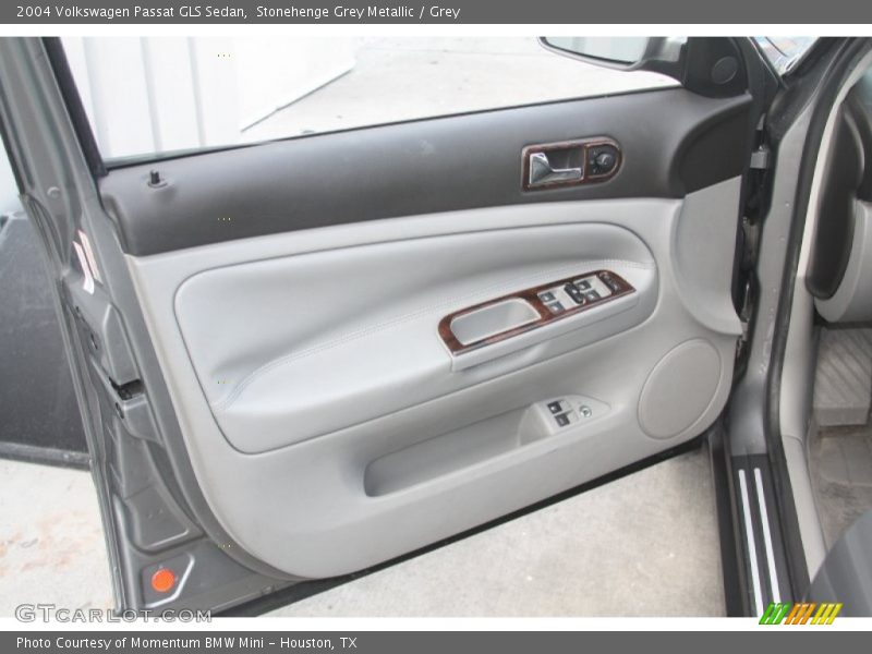 Stonehenge Grey Metallic / Grey 2004 Volkswagen Passat GLS Sedan