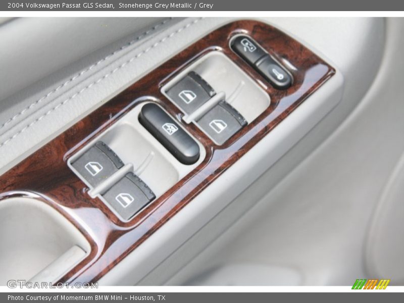 Stonehenge Grey Metallic / Grey 2004 Volkswagen Passat GLS Sedan