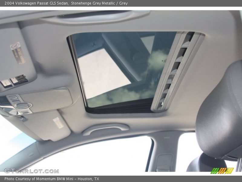 Stonehenge Grey Metallic / Grey 2004 Volkswagen Passat GLS Sedan