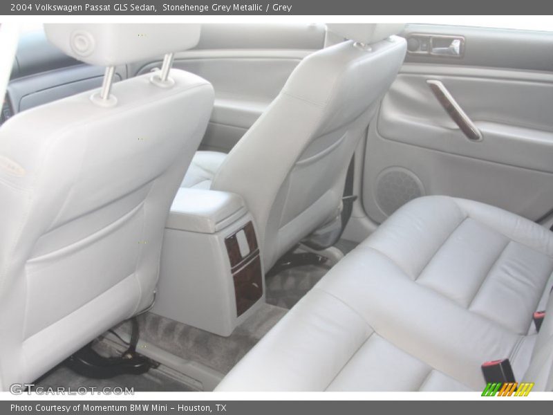Stonehenge Grey Metallic / Grey 2004 Volkswagen Passat GLS Sedan
