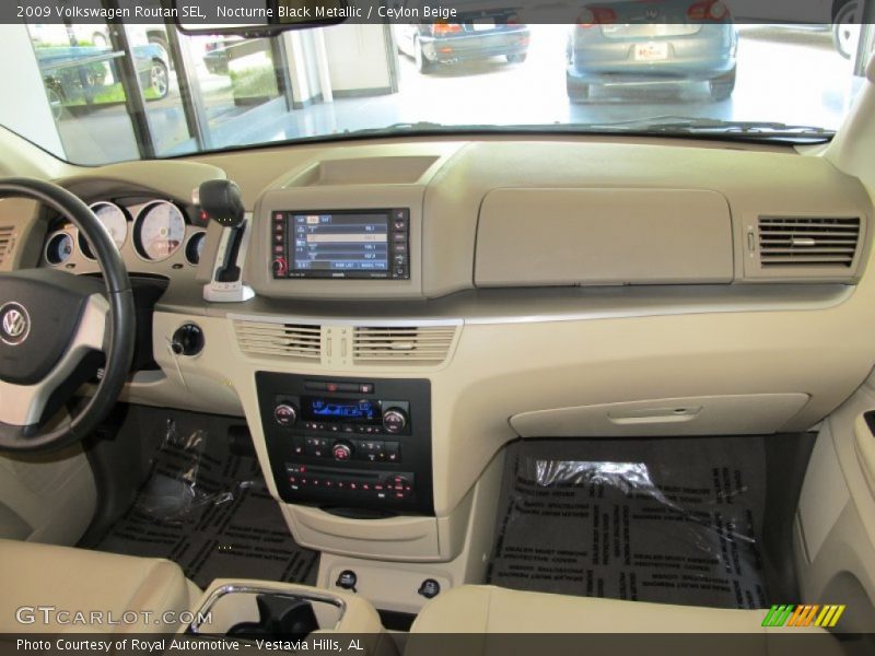 Nocturne Black Metallic / Ceylon Beige 2009 Volkswagen Routan SEL