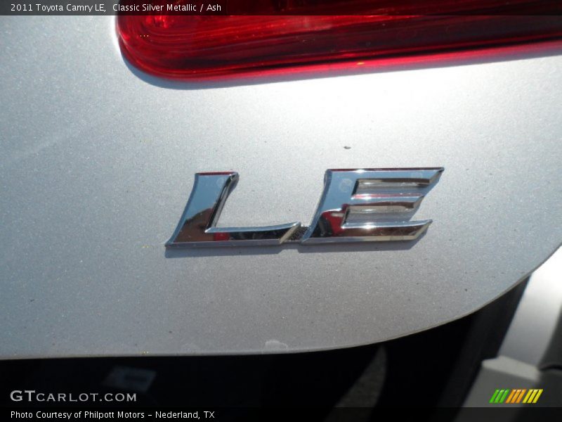 Classic Silver Metallic / Ash 2011 Toyota Camry LE