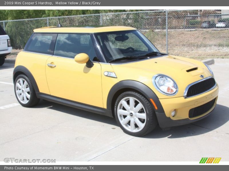 Mellow Yellow / Black/Grey 2009 Mini Cooper S Hardtop